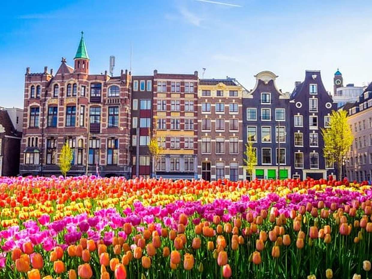 Romantic Amsterdam: Fairytale or Tragedy? Self-Guided PuzzleQuest in Netherlands, photo 3