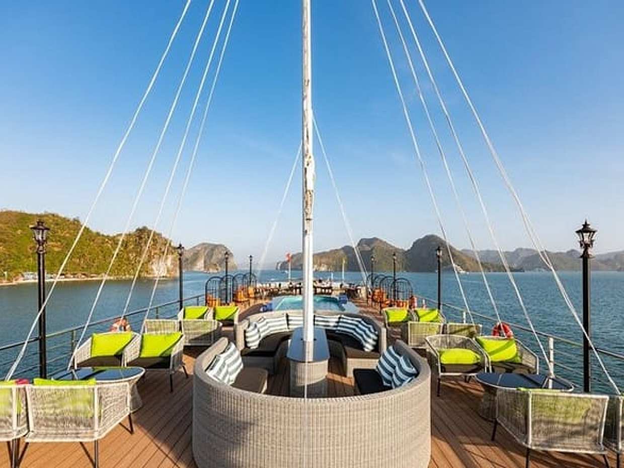 07 ore di lusso, esplora la Baia di Halong con La Casta Daily Cruise in Vietnam, Ha Long, photo 4