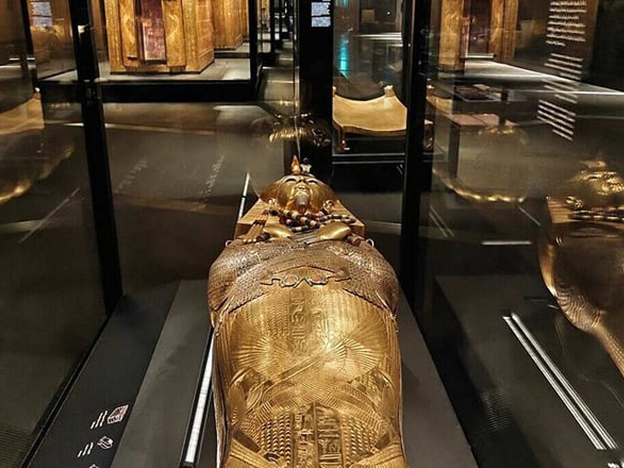 Grand Egyptian Museum VIP Private Tour with Egyptologist, photo 5