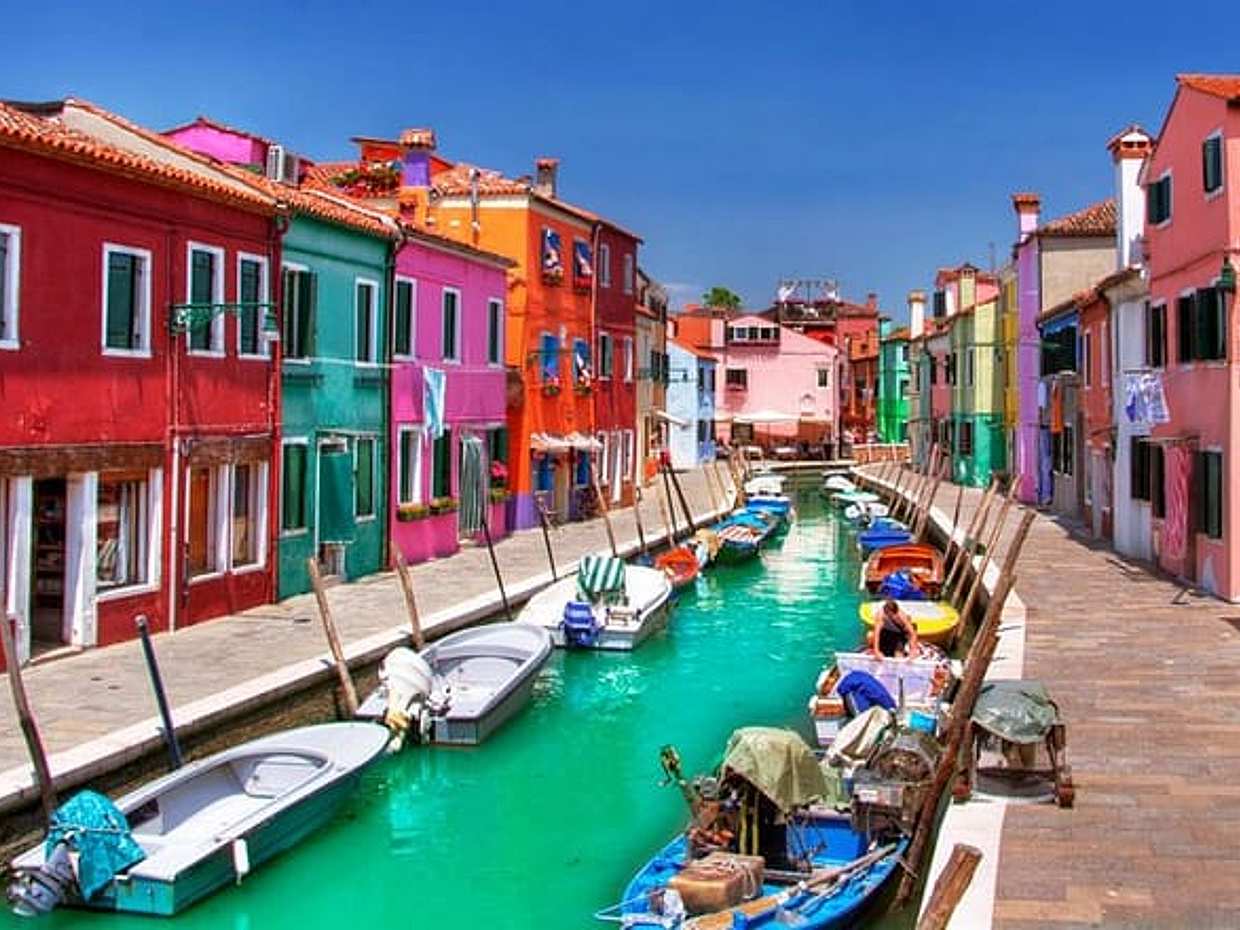 Morning Venice Lagoon Cruise: Murano and Burano Islands
