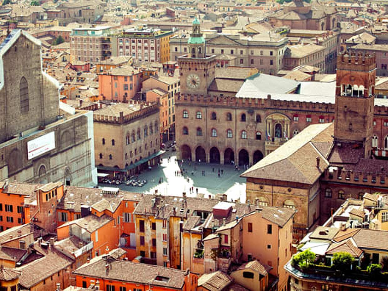 Discovering Bologna