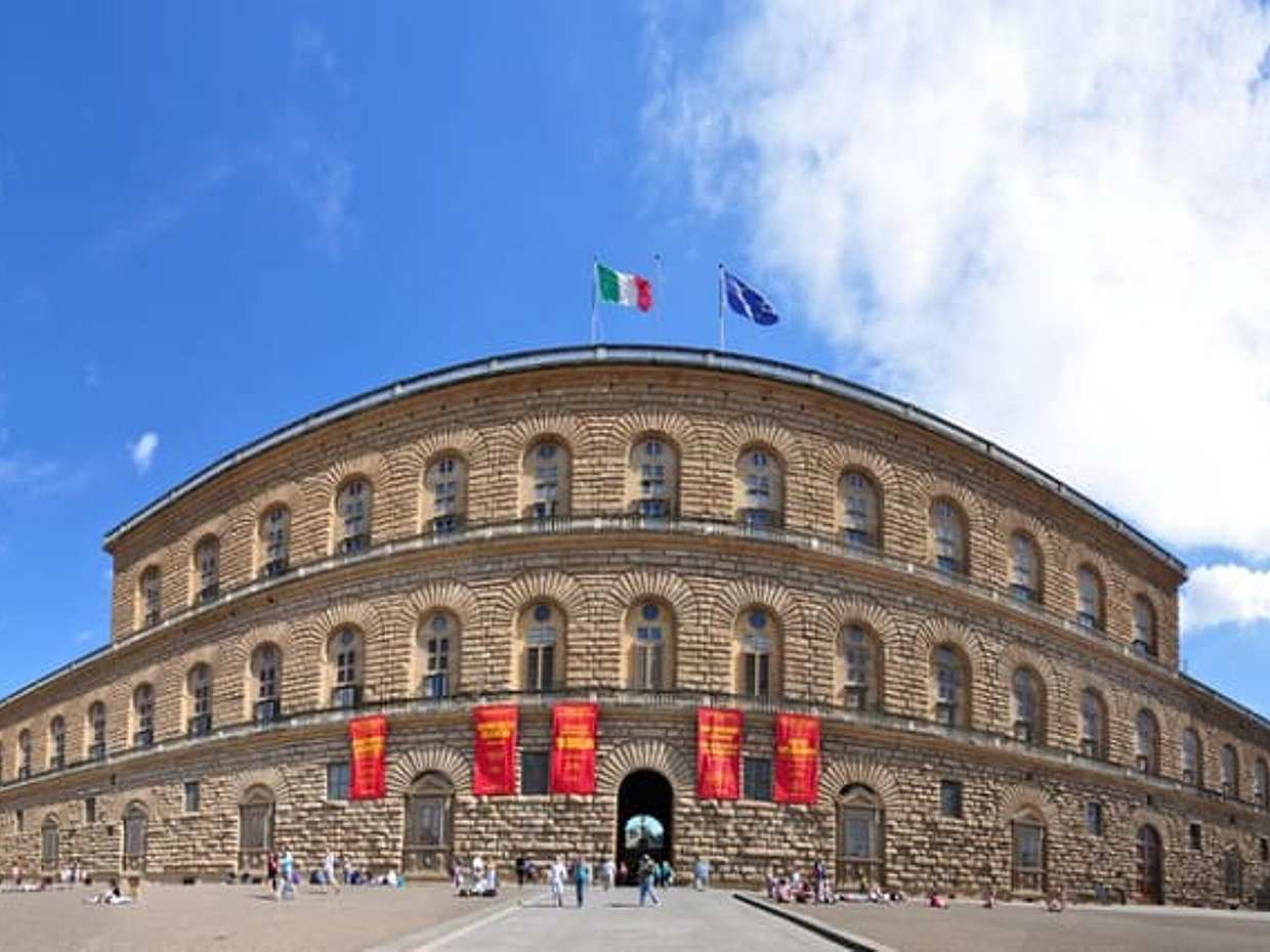 Pitti Palace and Palatina Gallery guided tour in Italy, Florence
