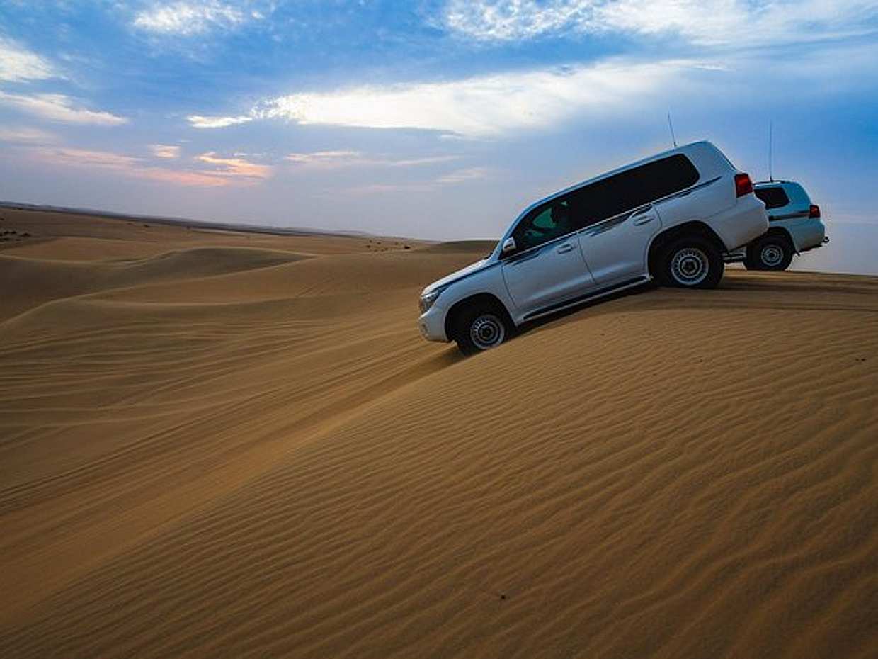 Katar, Doha'da Çöl Safarisi, Deve Gezisi ve İç Deniz Ziyareti
