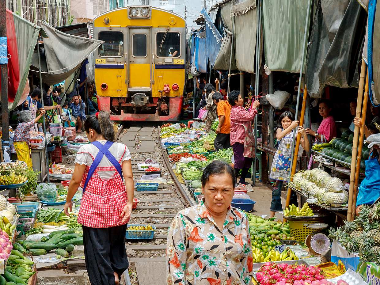 Floating and Railway Market, Coconut and Salt Farm from Bangkok (Group Tour) in Thailand, photo 3