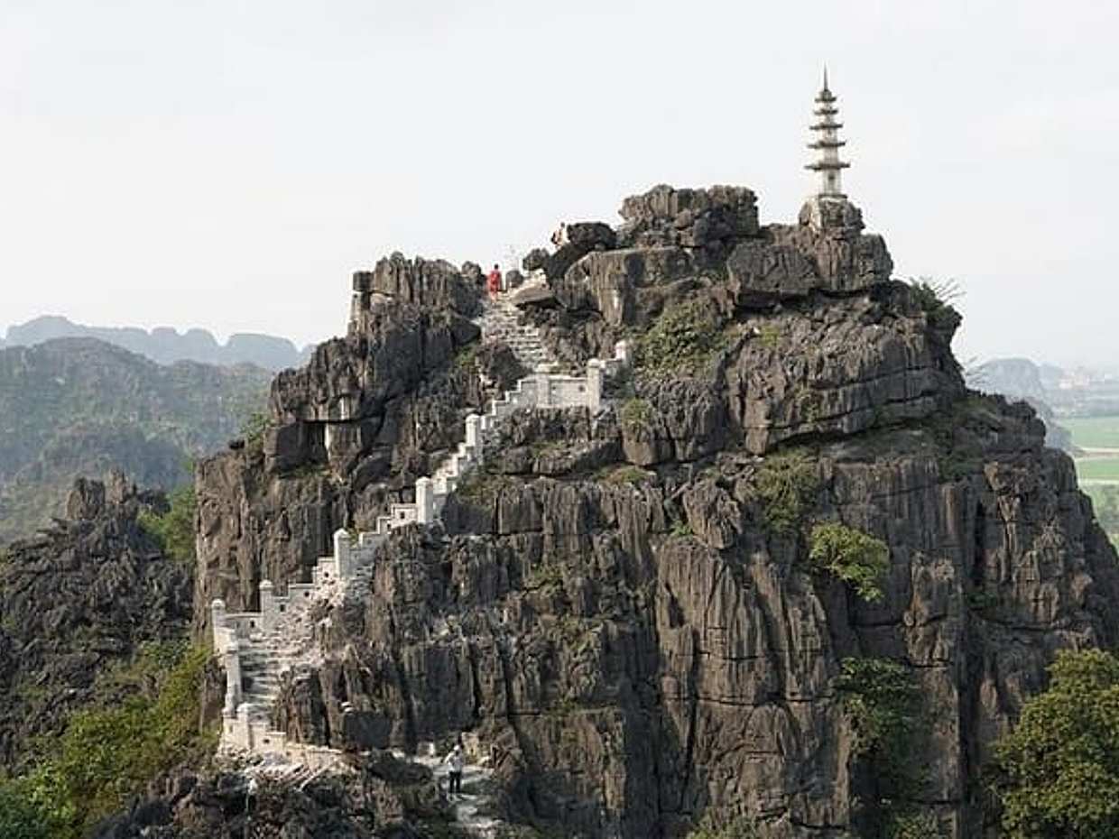 Luxury Bai Dinh Pagoda ,Trang An Boat Trip & Mua Cave 1 Day Trip, photo 5