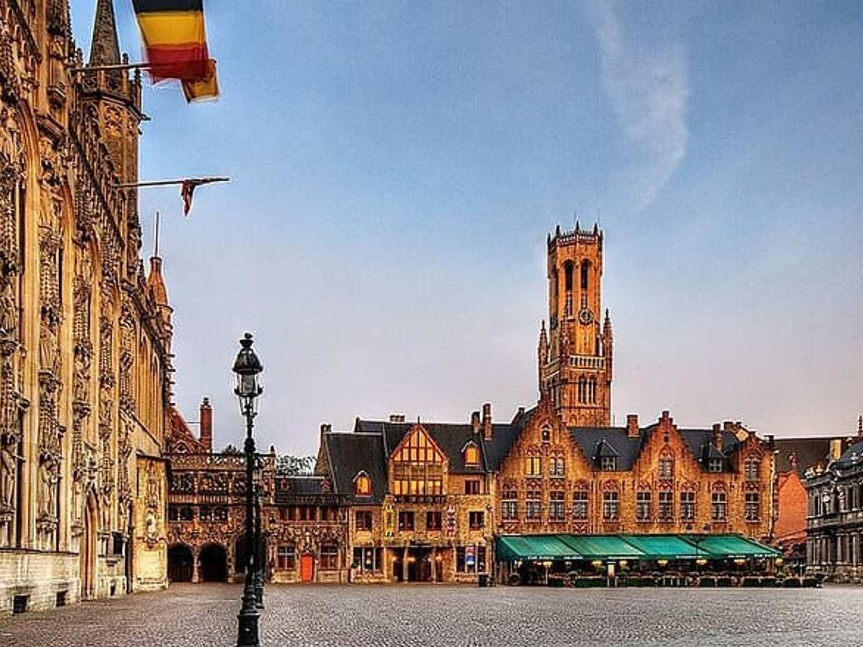 Paris to Bruges Private Full-Day Tour