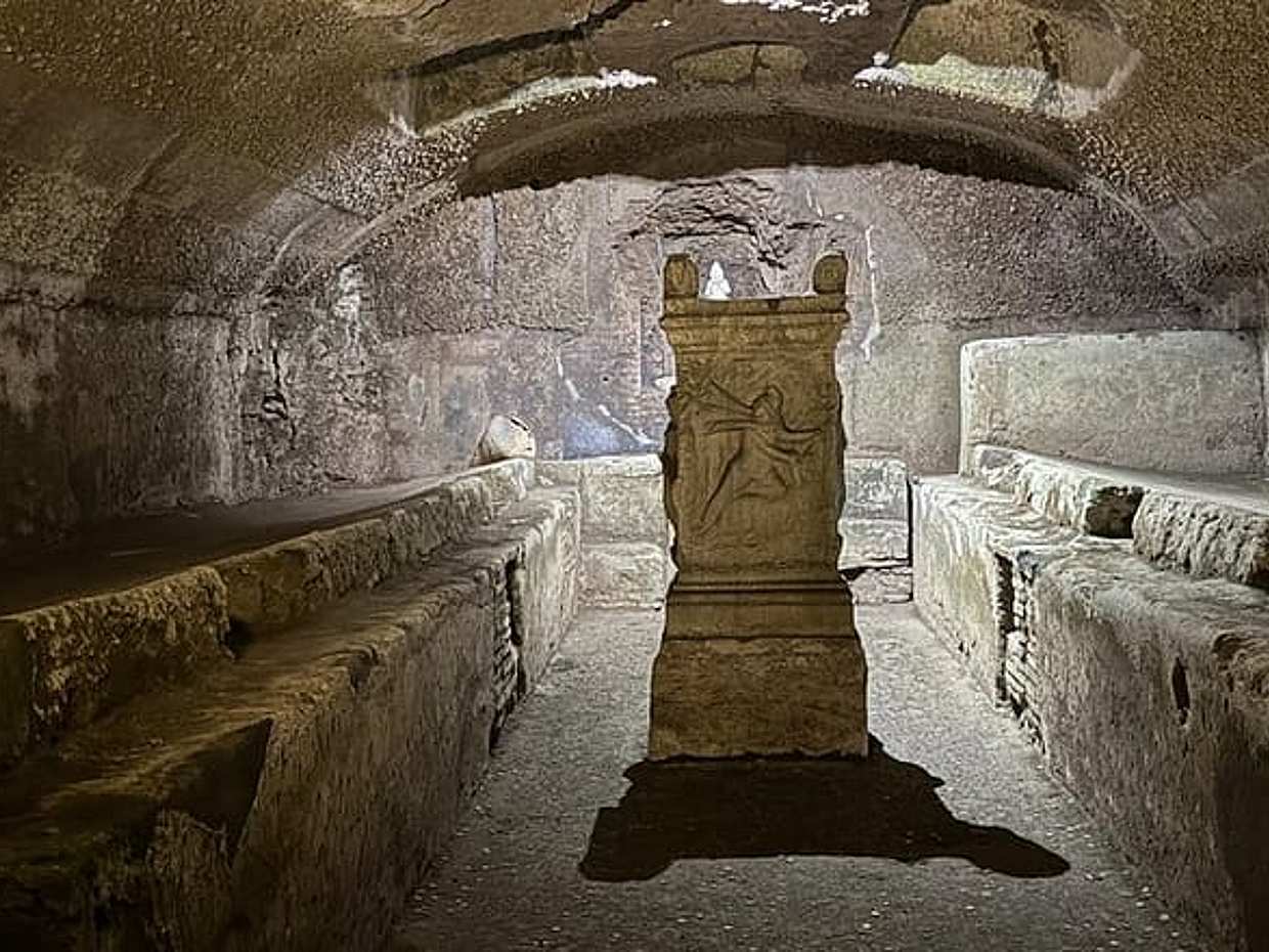 Rome Tour of Basilica San Clemente Excavation & Tiber River Boat