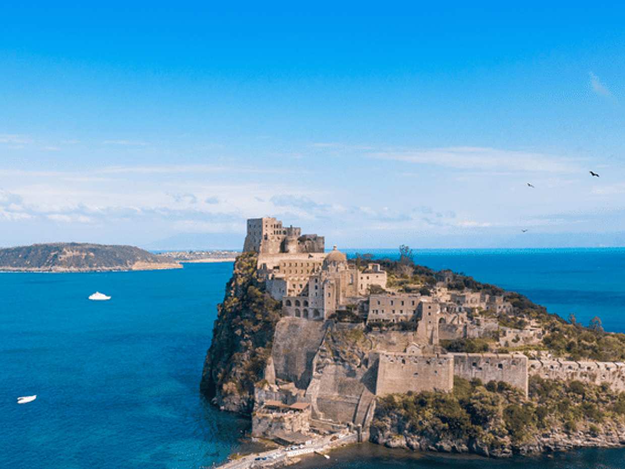 Ischia: Boat tour of the Island + stop in Sant'Angelo, photo 3