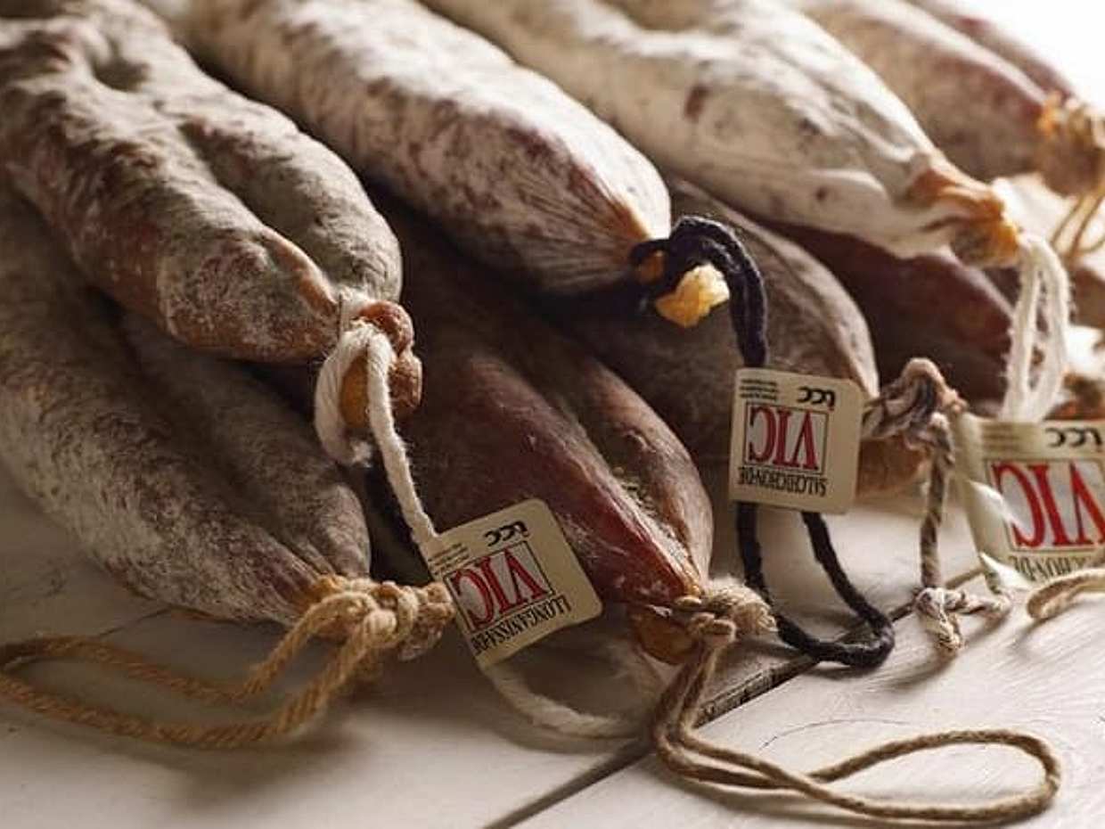 Cheese Tour, Medieval Villages, Dalí & Wines - From Barcelona, photo 4