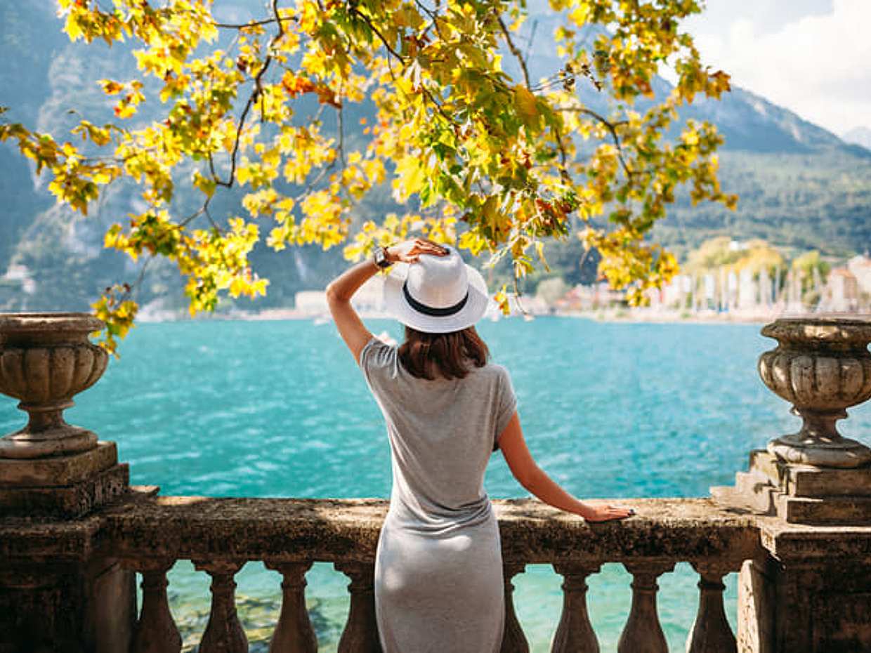 Full day tour to Sirmione and Lake Garda in a small group from Verona, photo 2