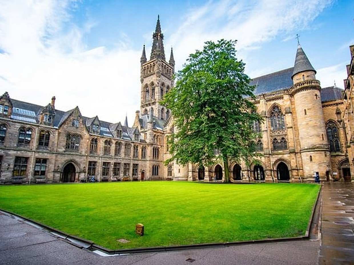 Oxford Scavenger Hunt & Highlights Self-Guided Walking Tour, photo 3
