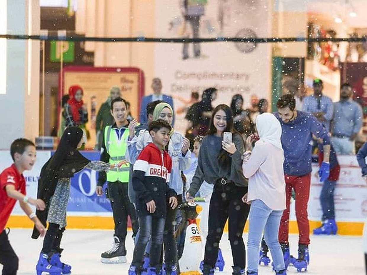 Dubai Ice Rink Entry Pass in United Arab Emirates, Sharjah, photo 5