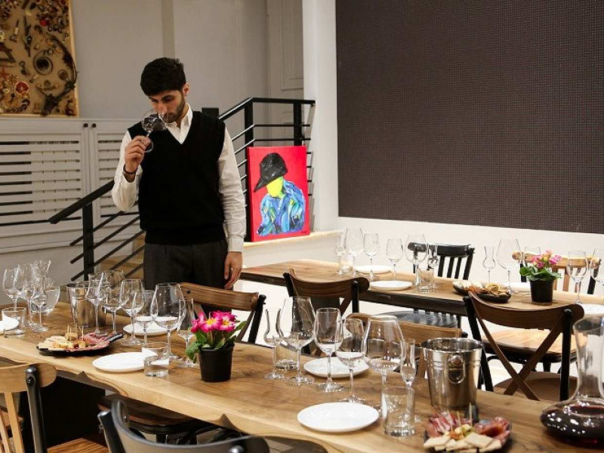 Le vin à travers les yeux d'un ingénieur à Erevan. Dégustation de vin et conférence sur l'architecture arménienne, photo 3