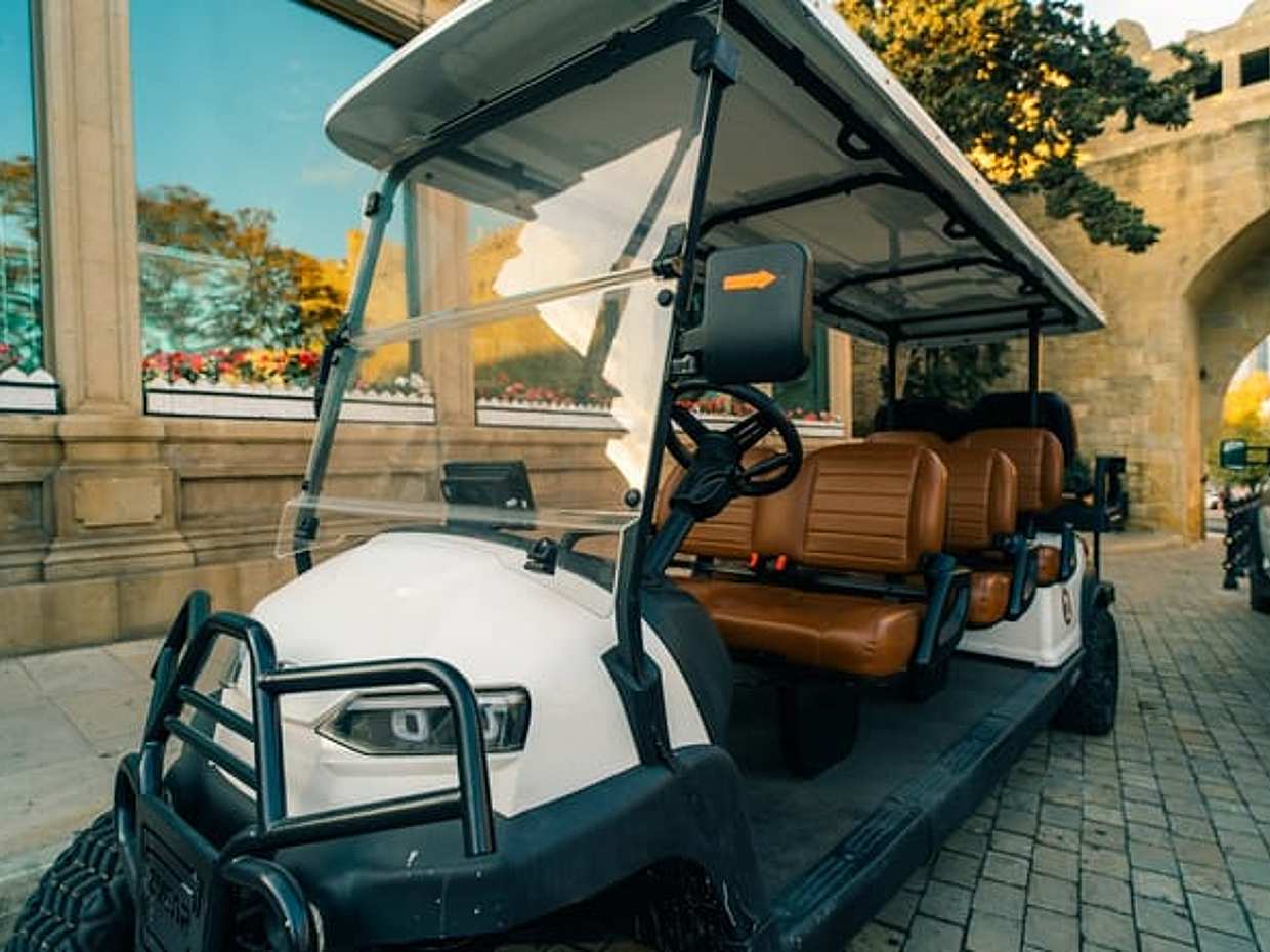 "Barrierefreies Rom: Private rollstuhlgerechte Golfwagen-Tour, um Roms Highlights in Italien zu entdecken"