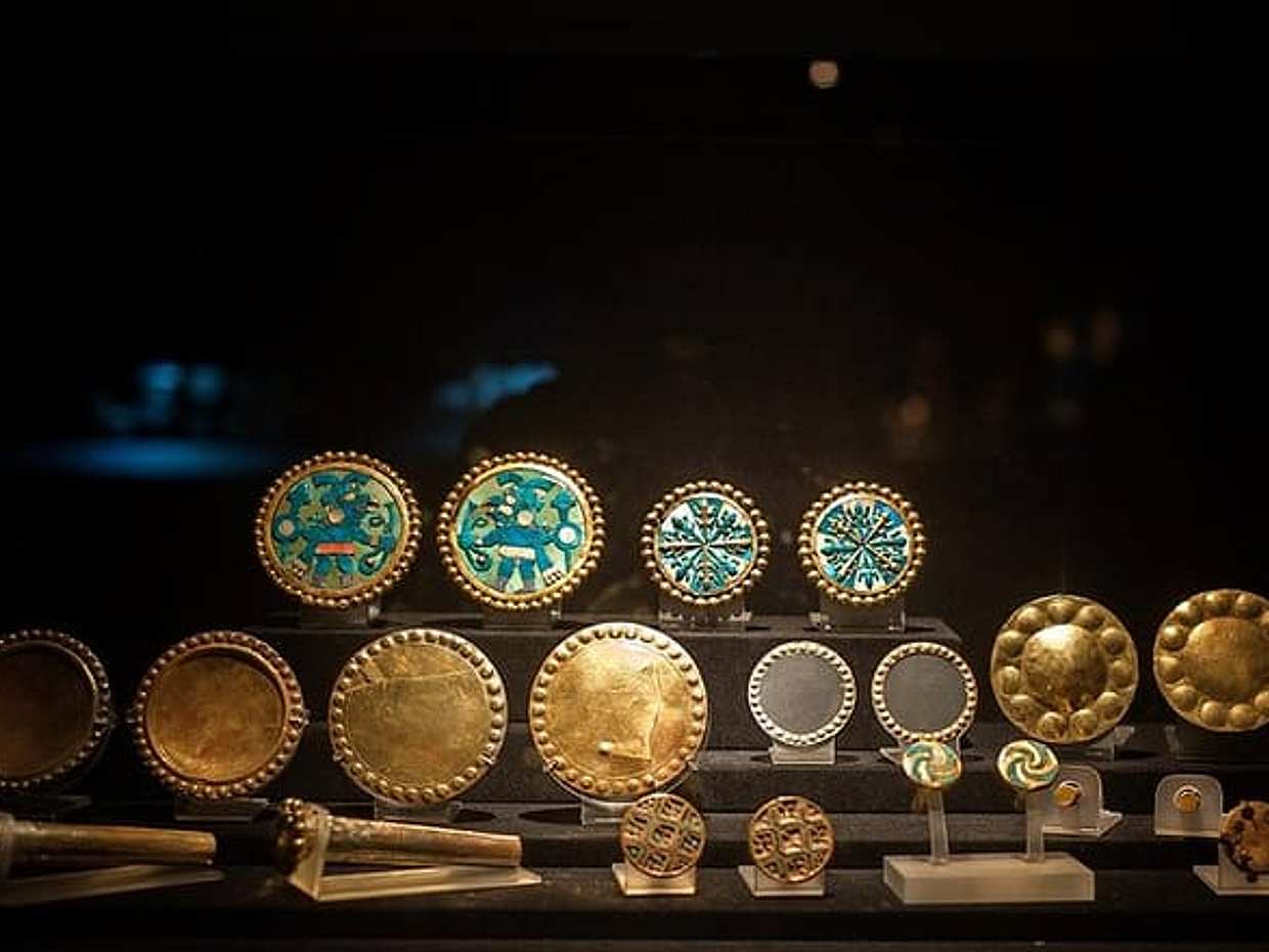 Experience Lima: Gastronomic Evening and Guided tour at Larco Museum, photo 3