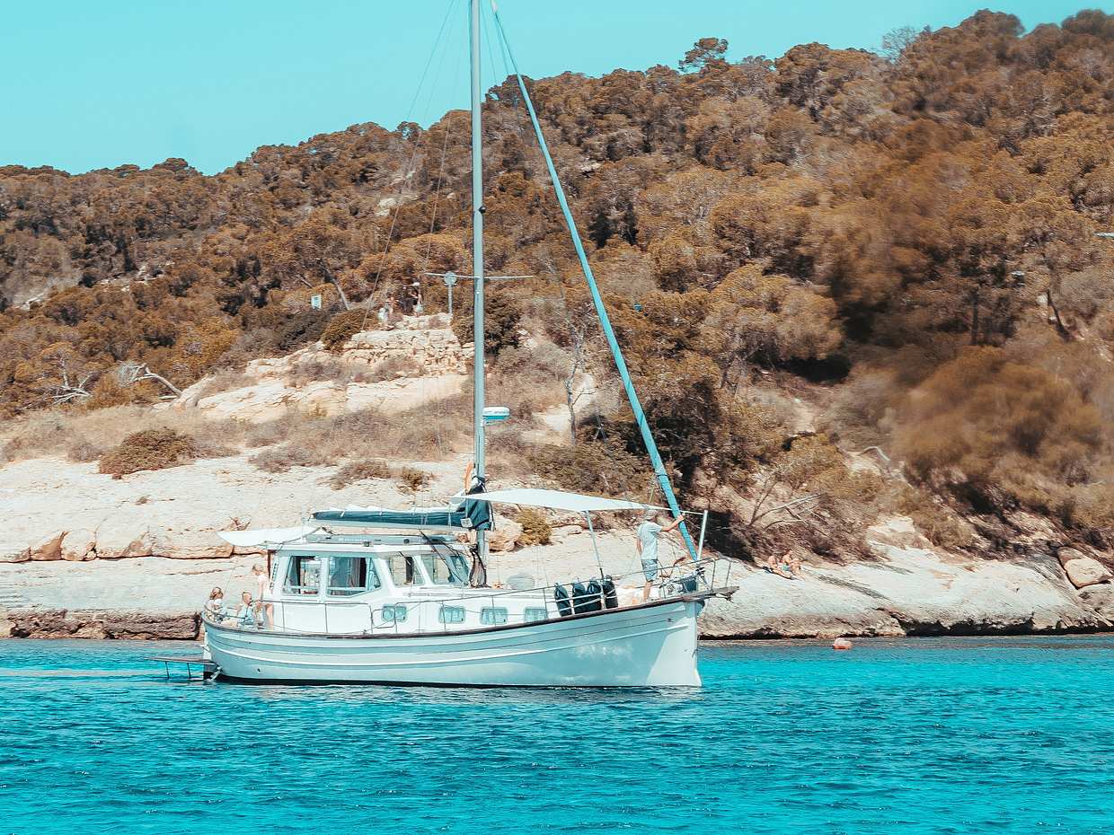 Private Traditional Mallorcan Llaut Experience