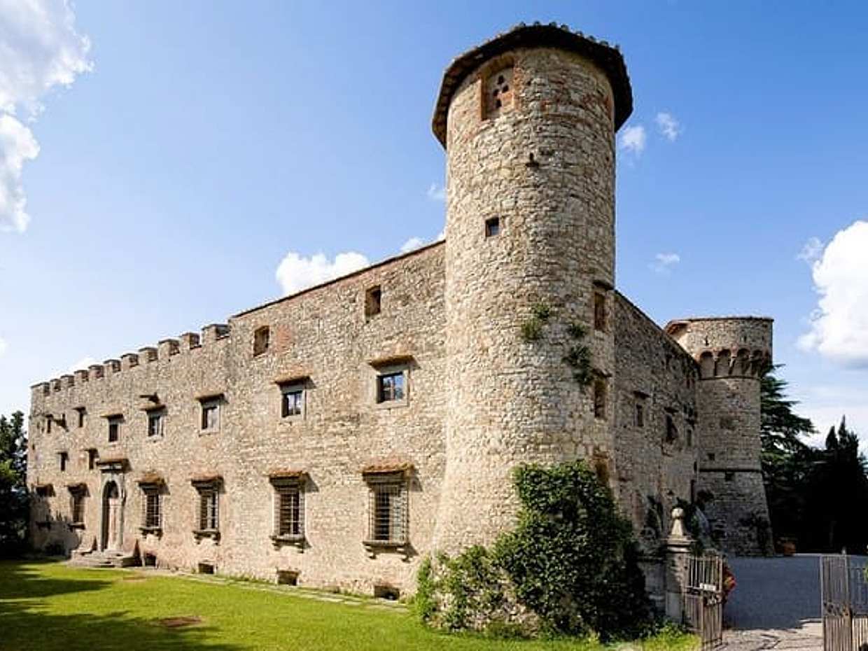Exclusive Private Experience at Castle-Wineries in Chianti from Florence