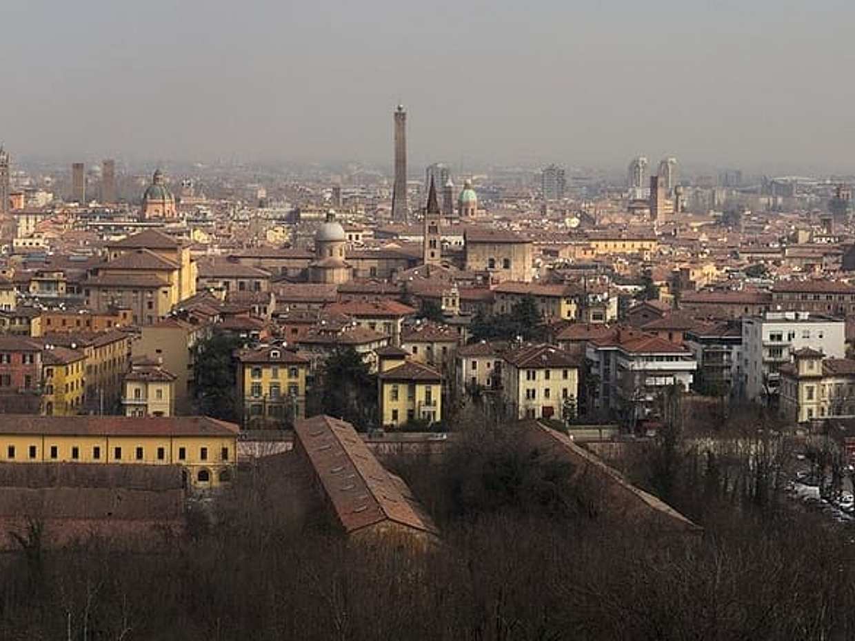 Milan to Bologna Private Transfer with English-Speaking Driver, photo 4