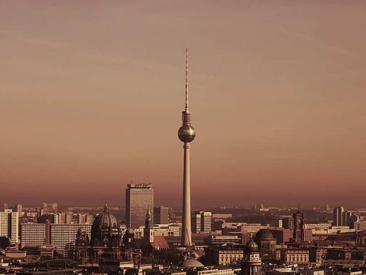 Private Transfer from Warsaw to Berlin with 2 hours for sightseeing, photo 3