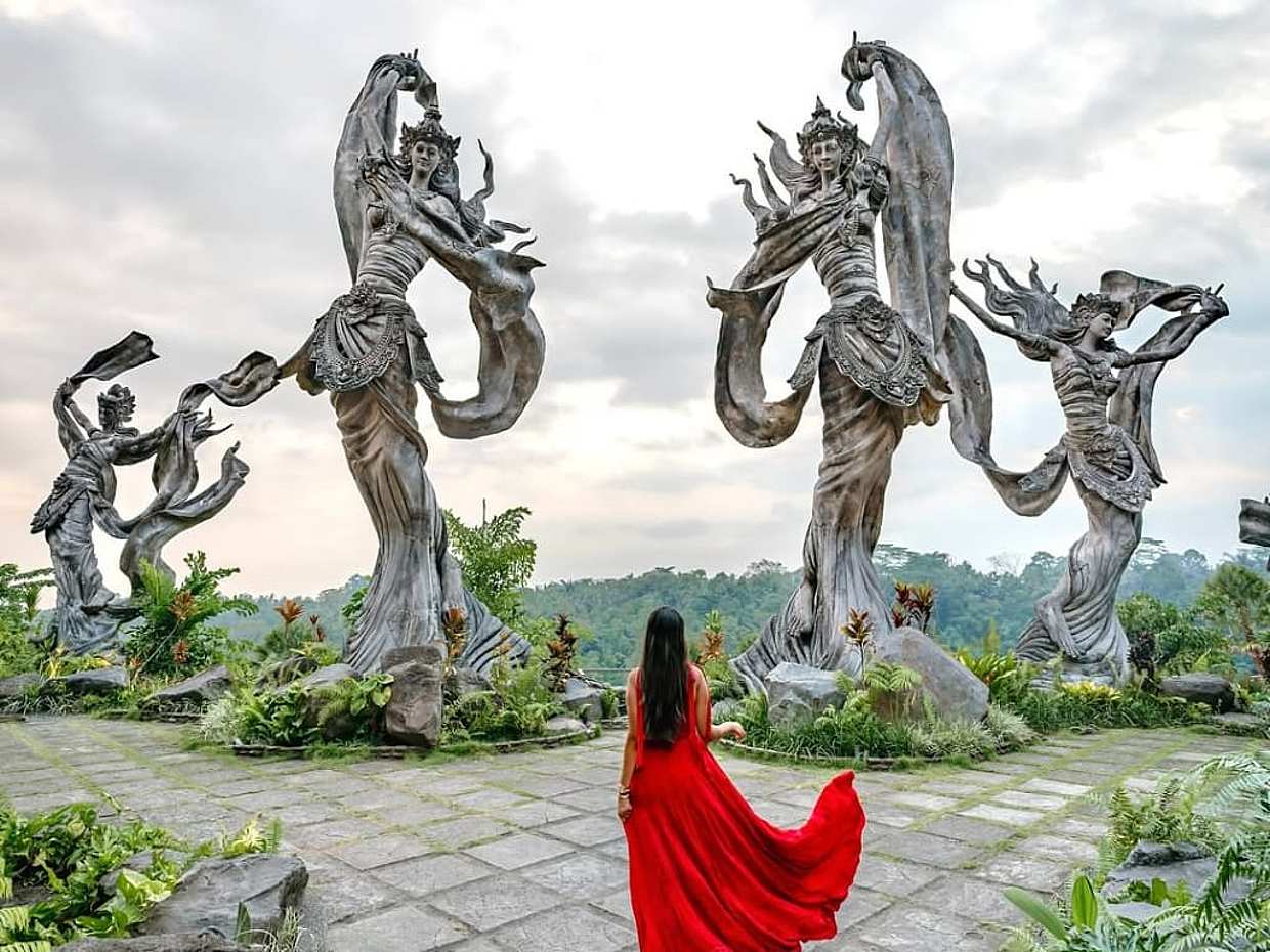 Ubud Bali: Sari Timbul,Tegalalang Rice terrace & Taman Dedari Day Trip in Indonesia, photo 2