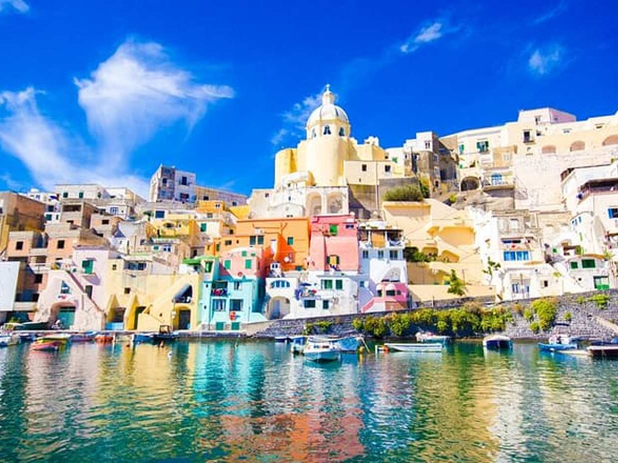 Private Transfer - Amalfi to Naples with 2h of Sightseeing: Vesuvius or Pompeii, photo 2