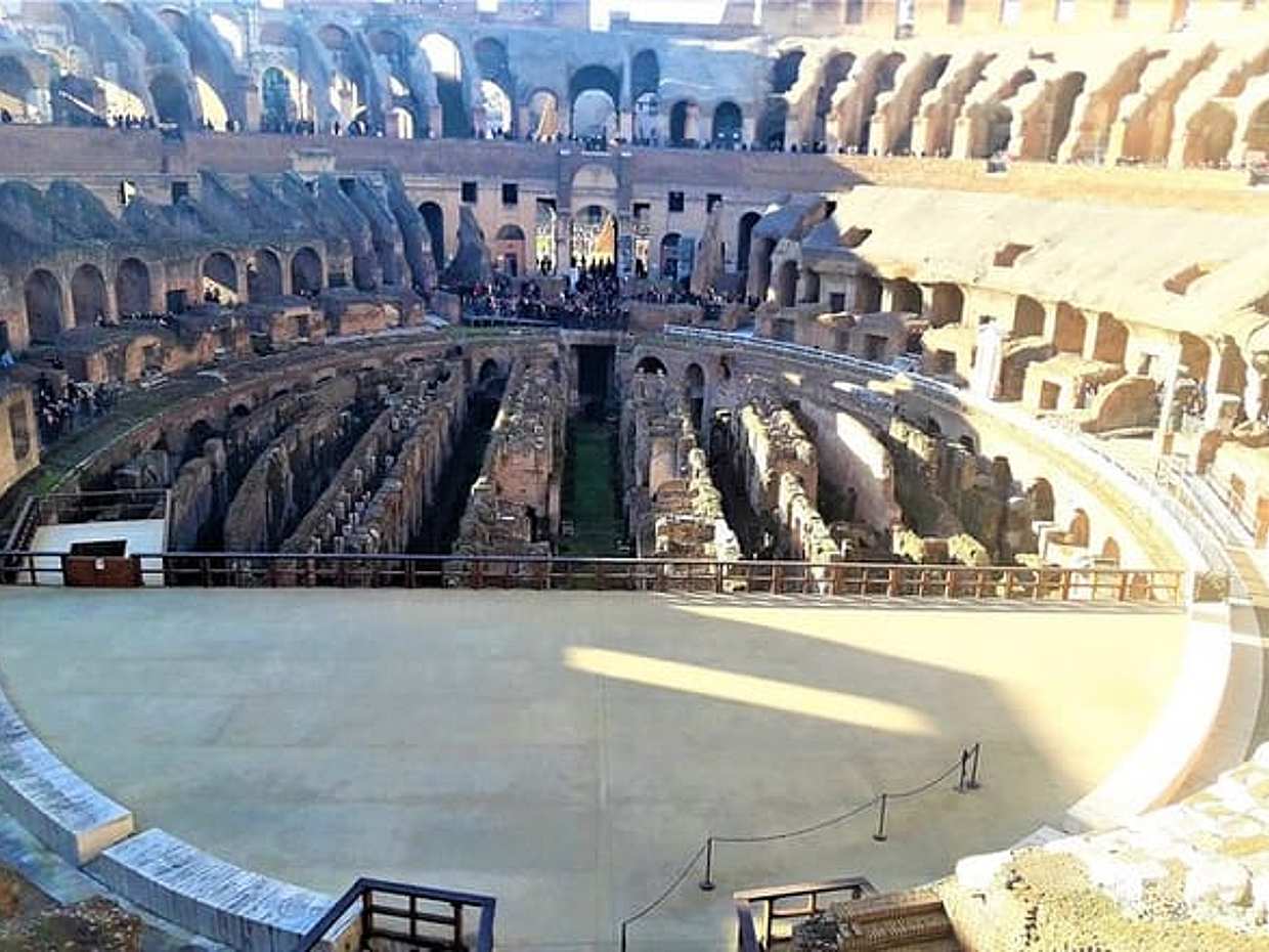 Rome Icons Private Tour: Colosseum & Vatican, Lunch & Luxury Cars, photo 4