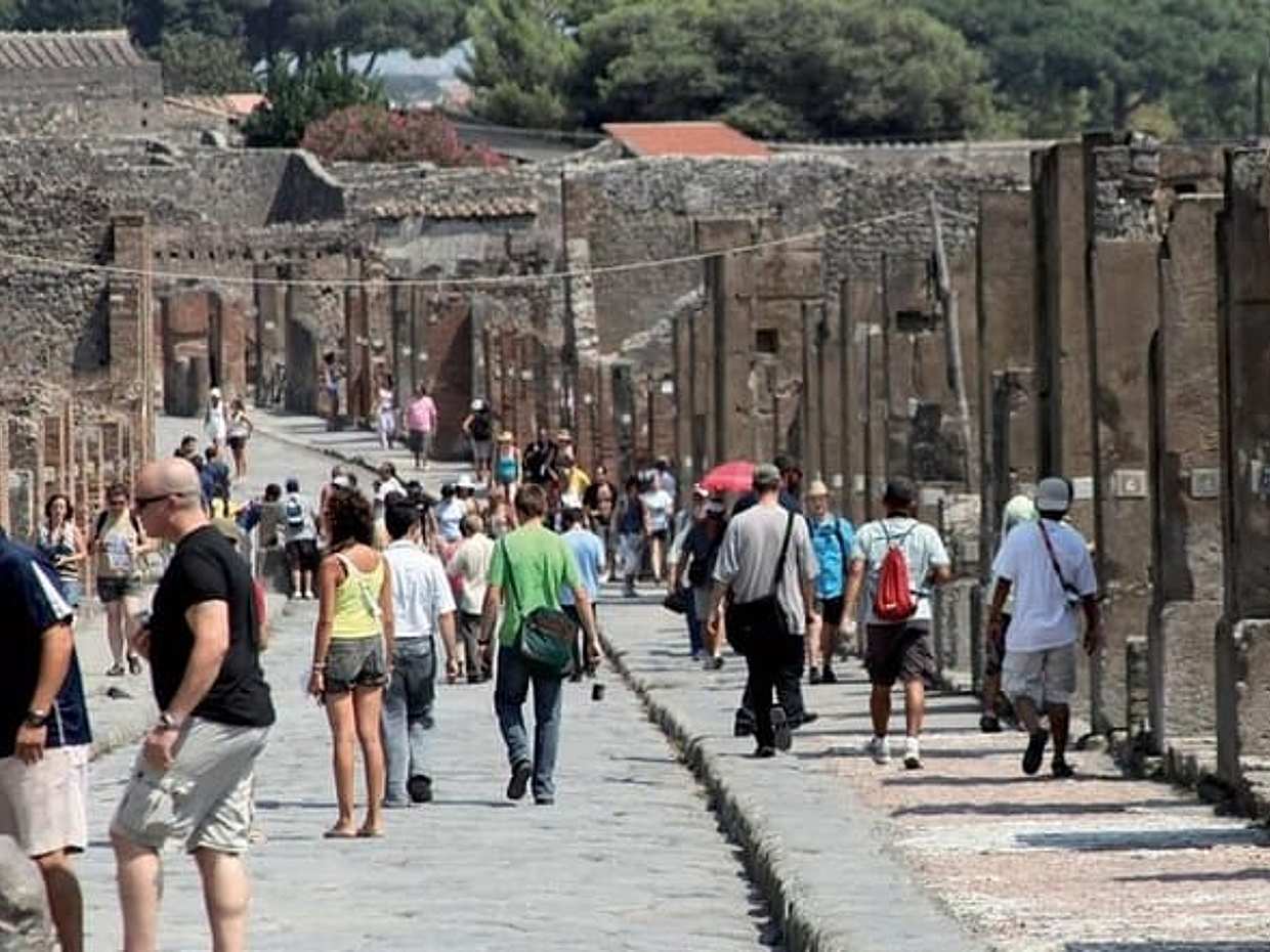 Pompeii Skip-The-Line Experience with Easy Lunch Included, photo 3
