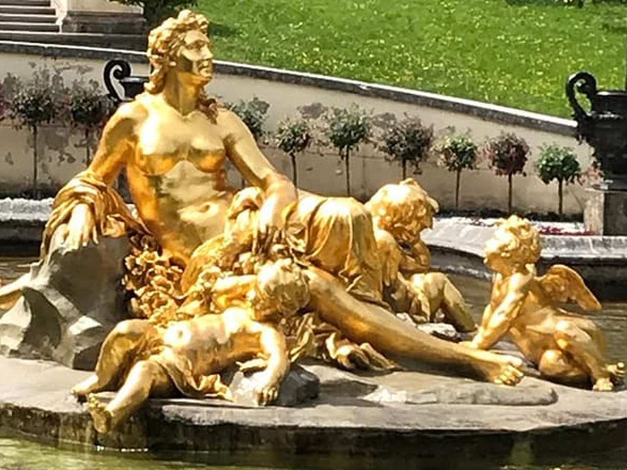 VIP Daytrip Neuschwanstein, Linderhof and Grotto from Munich  in Germany, photo 5