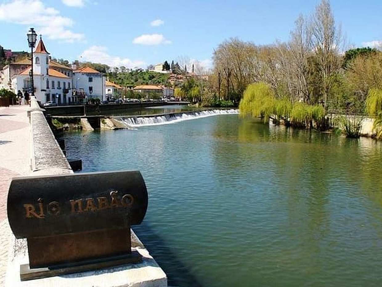 Visite privée d'une journée avec guide privé - Tomar et l'histoire des Templiers au Portugal, Lisbonne