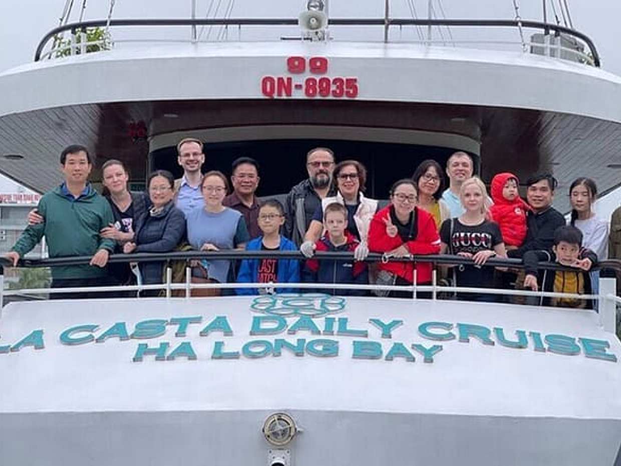 Top-Rated 5-Star Ha Long Bay Day Tour: La Casta Cruise from Hanoi, photo 2