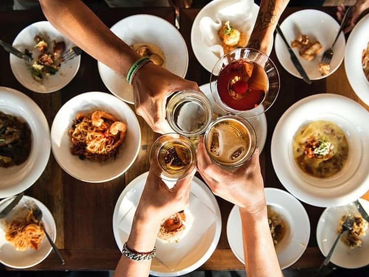 4 hours Private Food and Drink Walking Tour Berlin with Guide in Germany