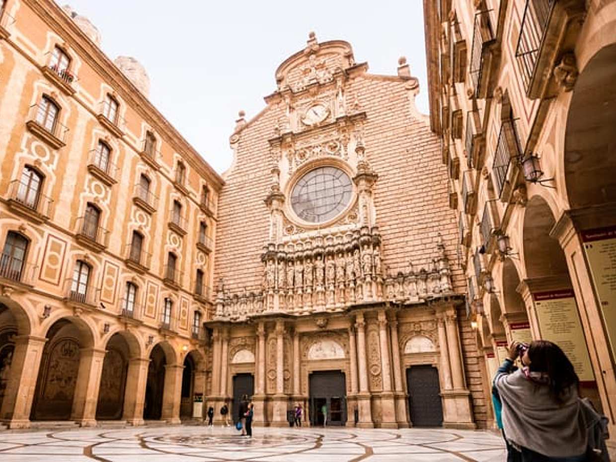 "Montserrat Extendido, Tapas y Vino con Tren Cremallera, España", photo 2