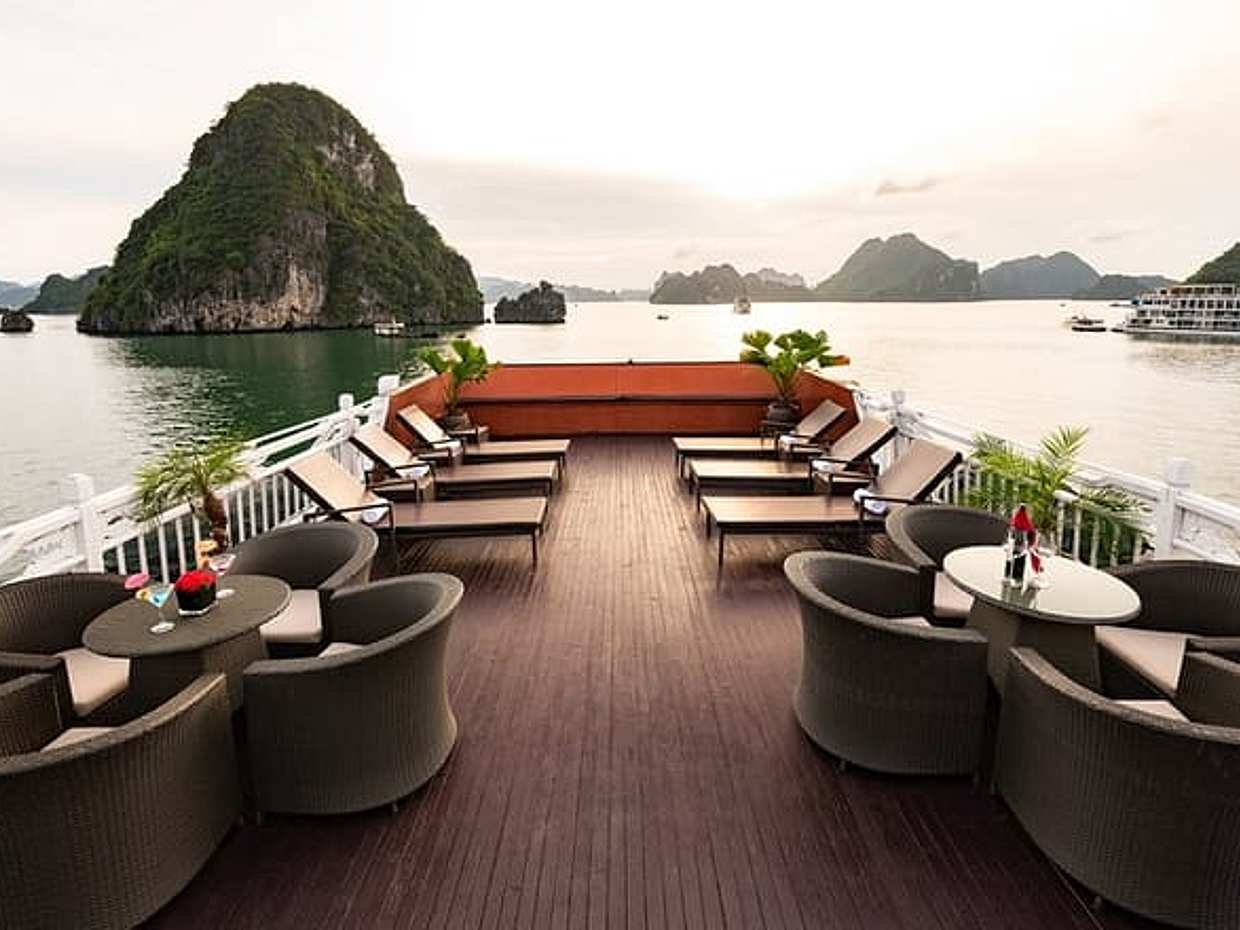 BEST SELLER - 2 Day/1 Night Boutique Cruise in Halong Bay