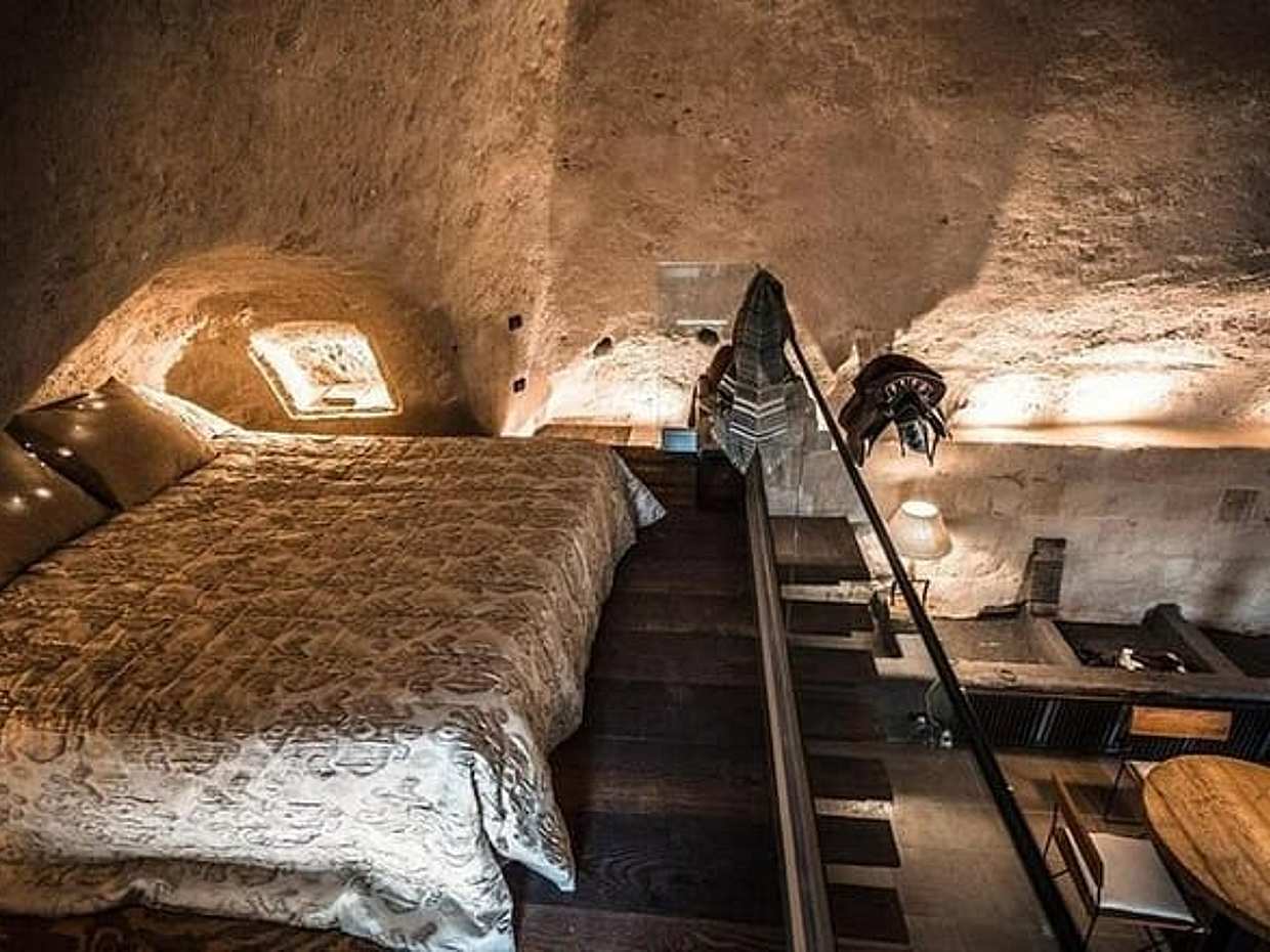 Discover Matera: Overnight Stay, Meal, and Sassi Tour, photo 2