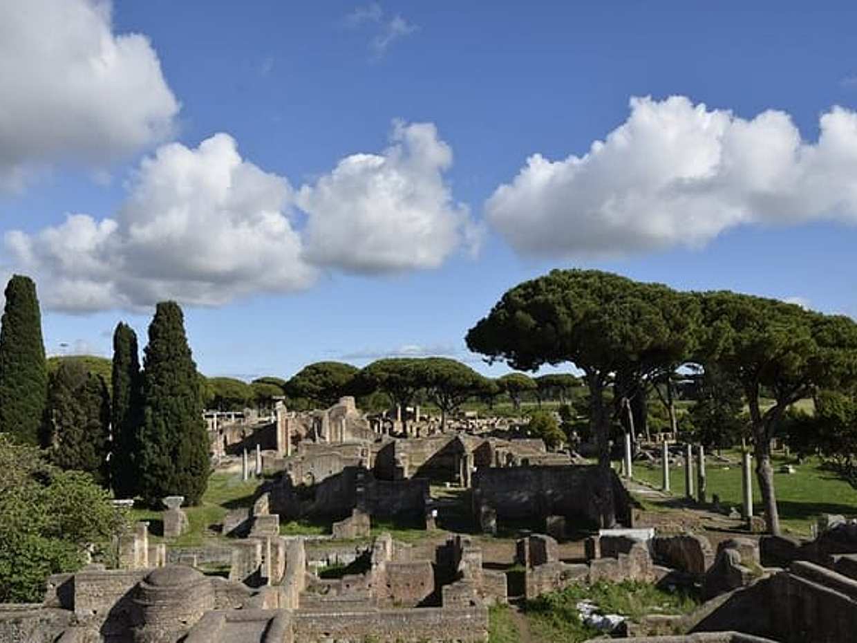 Private 4-Hour Ostia Antica Tour from Rome by Train