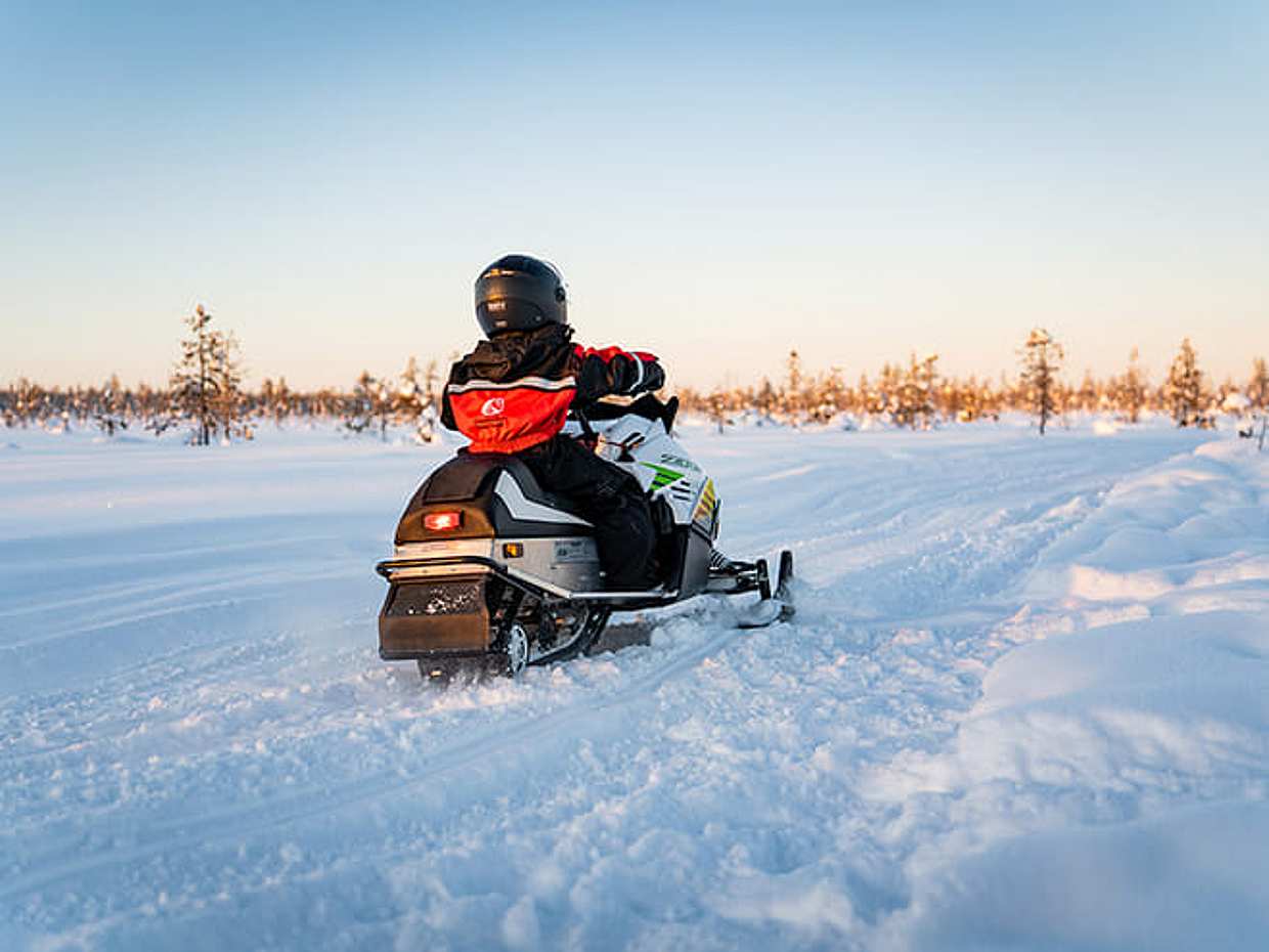 Family Snowmobile Safari with Kids’ Mini-Snowmobiles & Campfire, Levi, photo 5