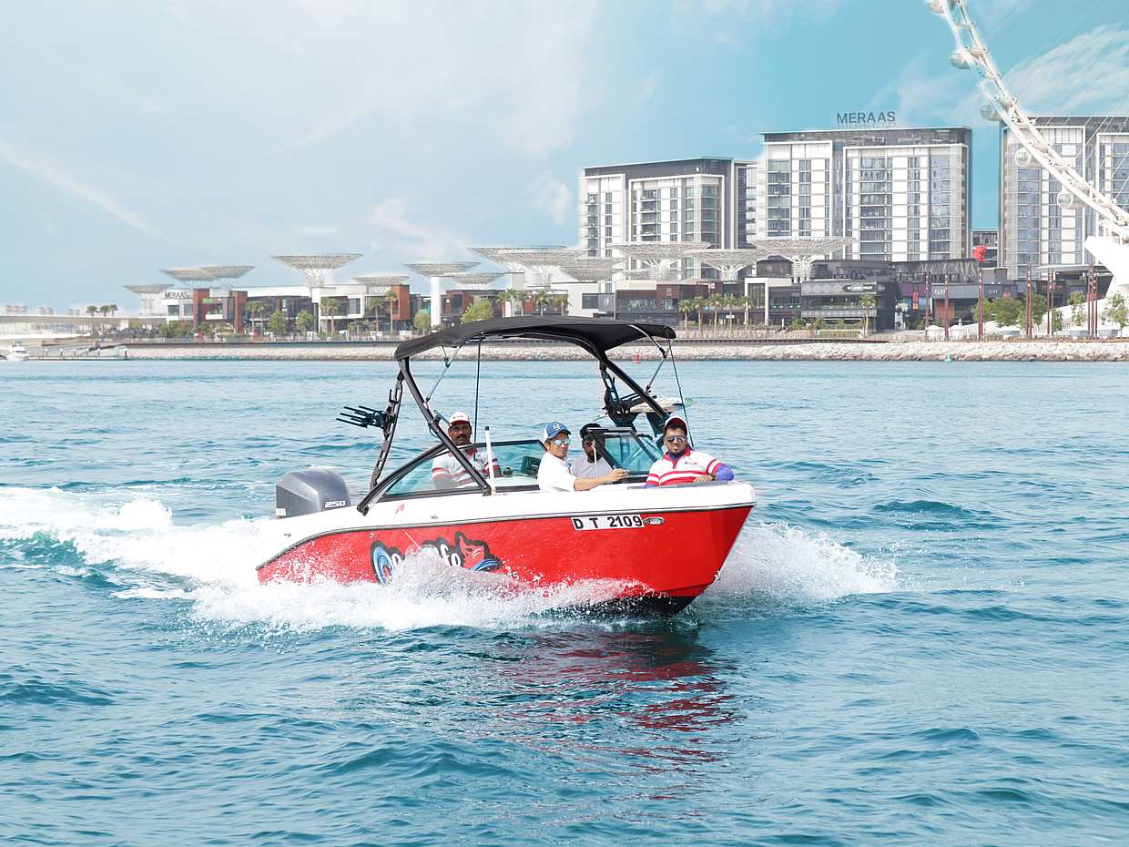 Wakeboarding in Dubai, United Arab Emirates, photo 2