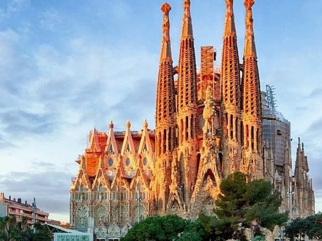 "Sagrada Familia Półprywatna wycieczka z pominięciem kolejki w Hiszpanii, Barcelona"