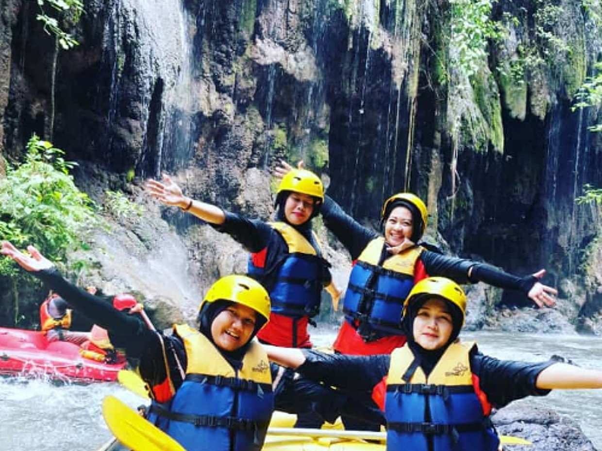 2-Tages-Tour: Atemberaubender Bromo-Sonnenaufgang + Pekalen-Rafting mit Smart Journey in Indonesien, Java
, photo 3
