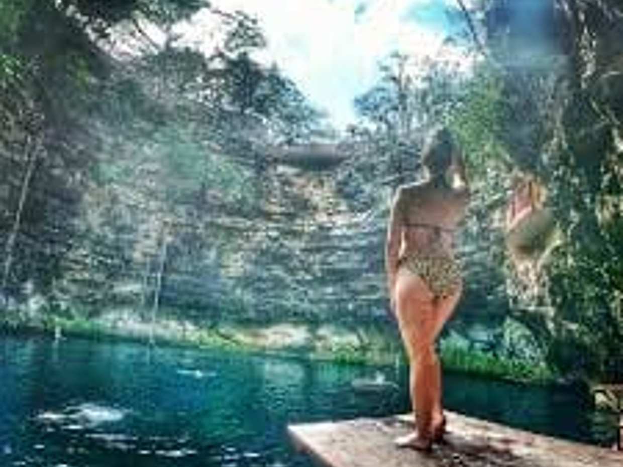 Chichen Itza Classic Cenote & Valladolid Tour in Mexico, Cancún, photo 2