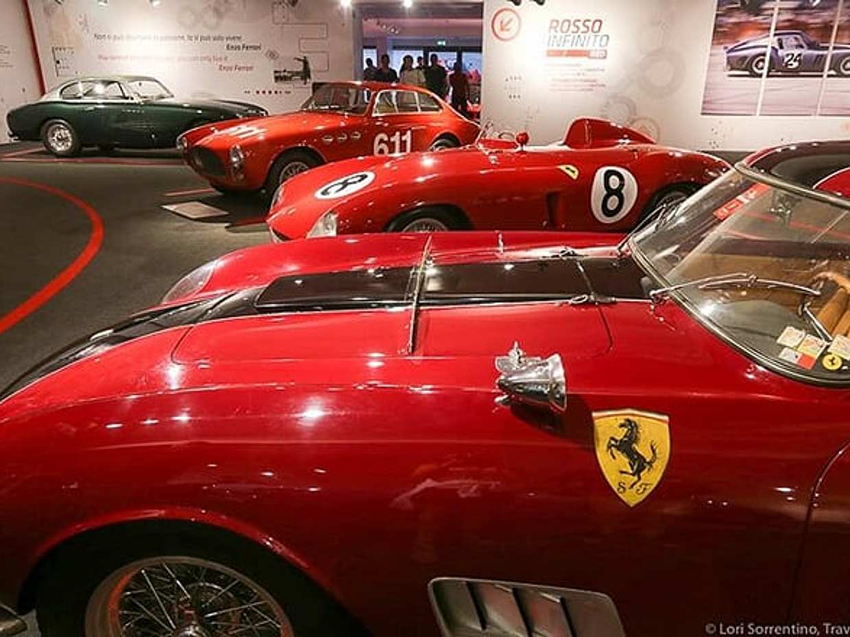 PRIVATE TOUR: Ferrari Museum visit and balsamic vinegar tasting in Modena, photo 4