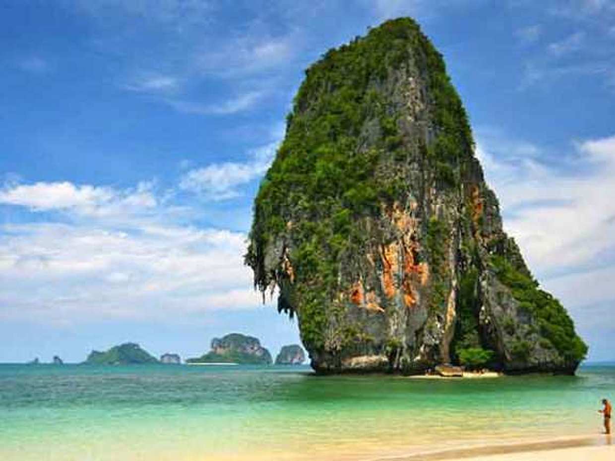 Krabi: Four Islands and Sand Bank by Speed Boat. in Thailand