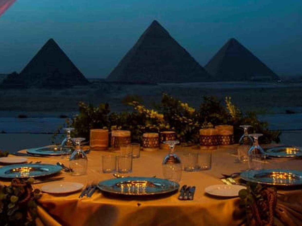 3-Hour Rooftop Dinner with Pyramid View and Show in Cairo, photo 5