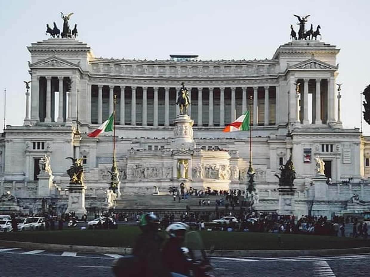 Ancient Rome: the sunrise walking tour with breakfast, photo 5