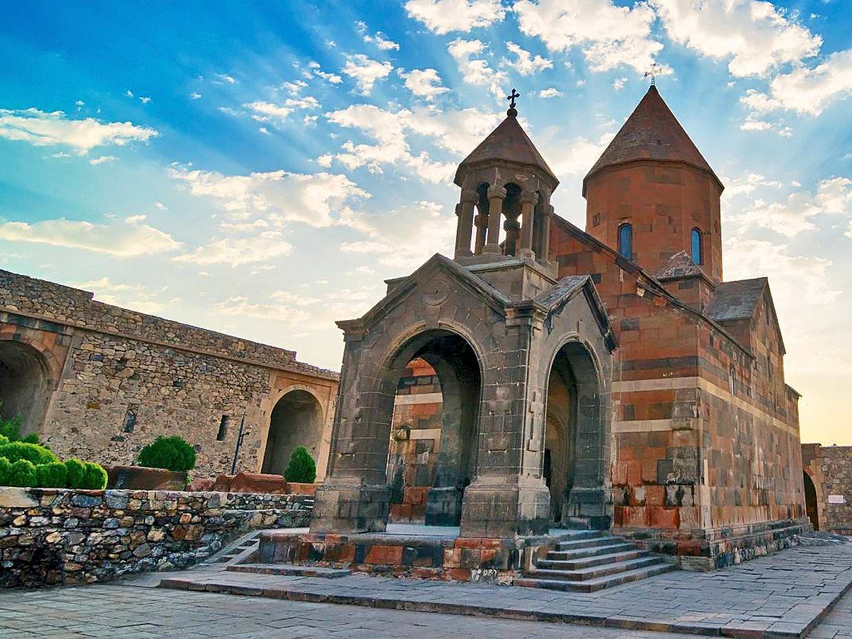 Khor Virap, Areni-1 (Birds’ Cave), Noravank and Hin Areni Wine Factory Tour in Armenia, Yerevan, photo 4