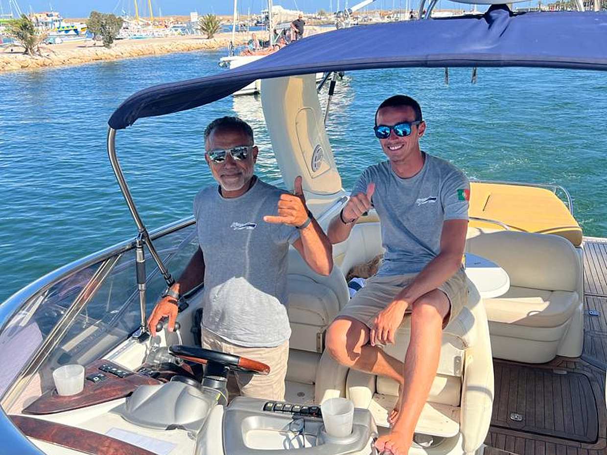 Crucero privado de medio día en yate con bebidas, tapas y tabla de paddle surf en Portugal, Lagos.
, photo 5