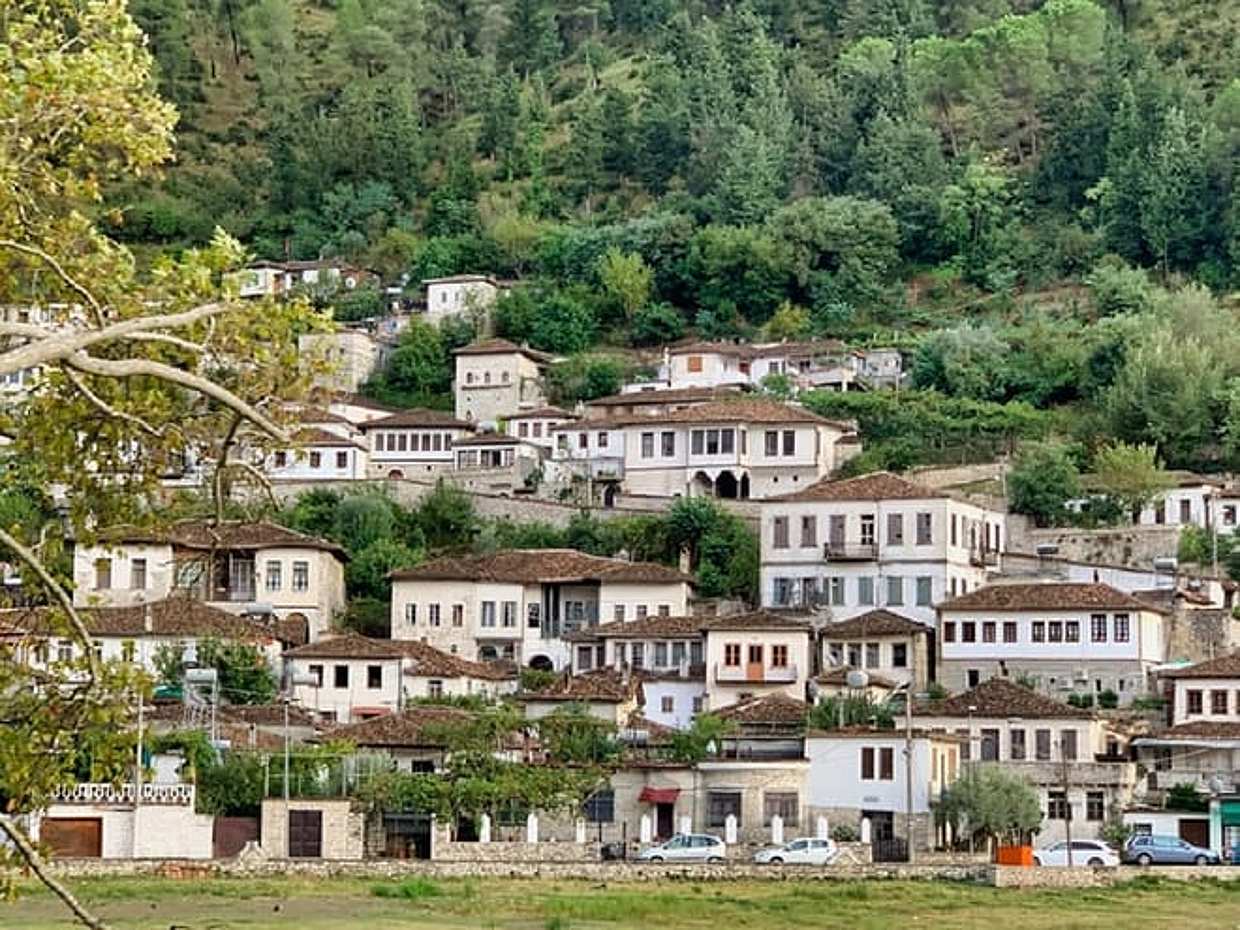 BERAT (UNESCO) desde Durres, Albania, photo 2