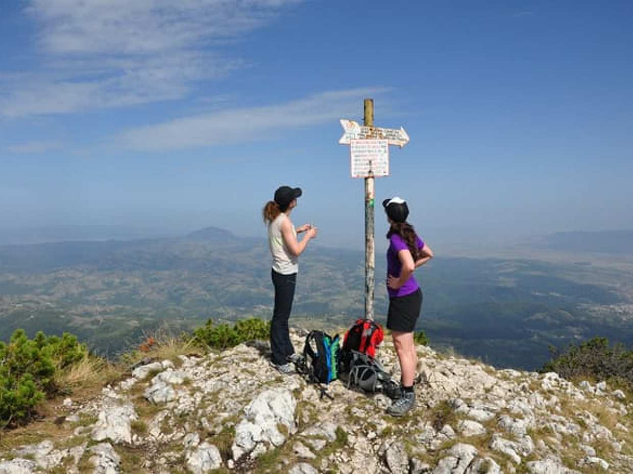 Vanuit Brasov: tweedaagse begeleide trektocht in Piatra Craiului National Park - Eco-gecertificeerd programma in Roemenië, Brașov