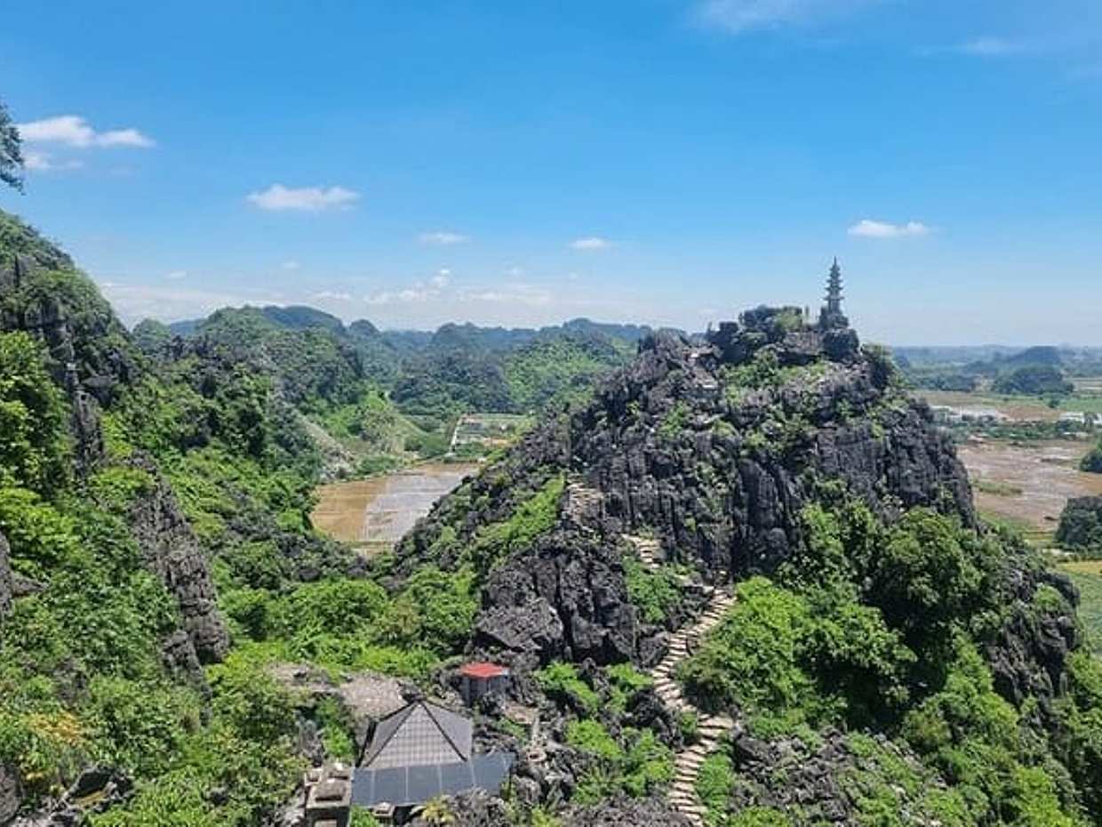Ninh Binh Small Group 1 Day Tour: Hoa Lu, Tam Coc, and Mua Cave, photo 5