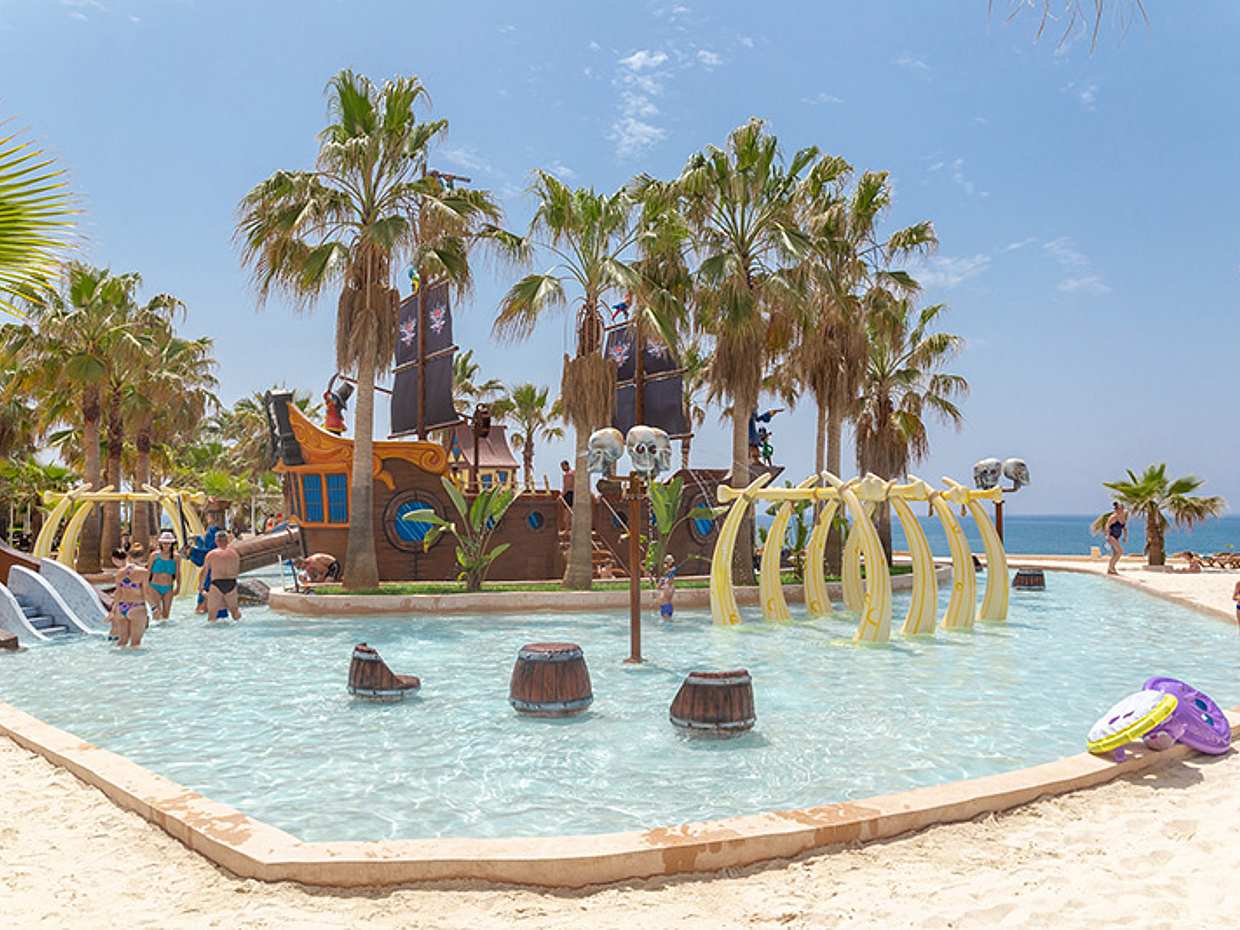 Seapark: Swimming in Pool Aquarium with Authentic Creatures in Turkey, Side, photo 3